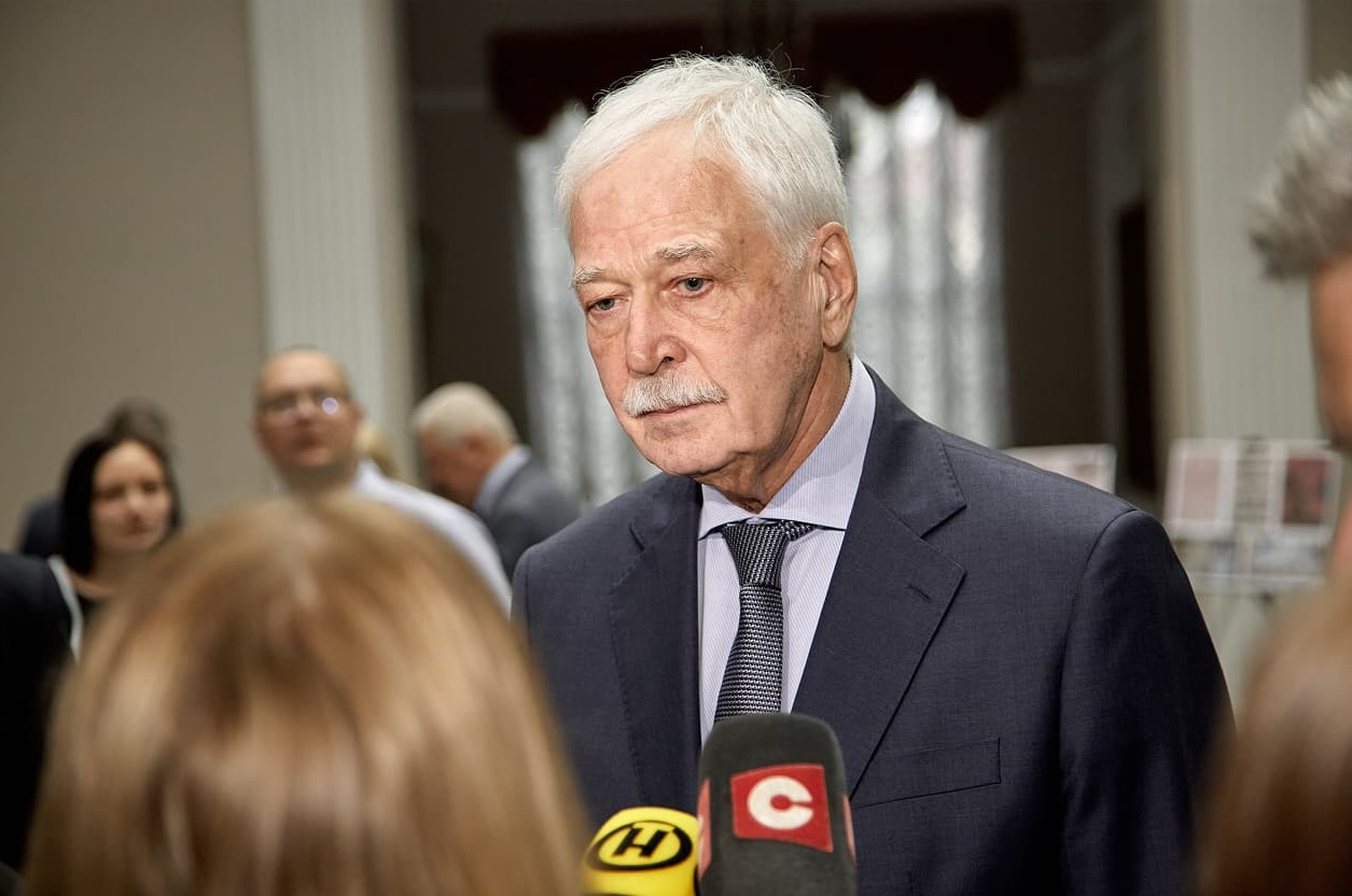 GRYZLOV
